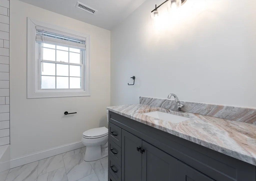 Photo of 8 Vista Cir