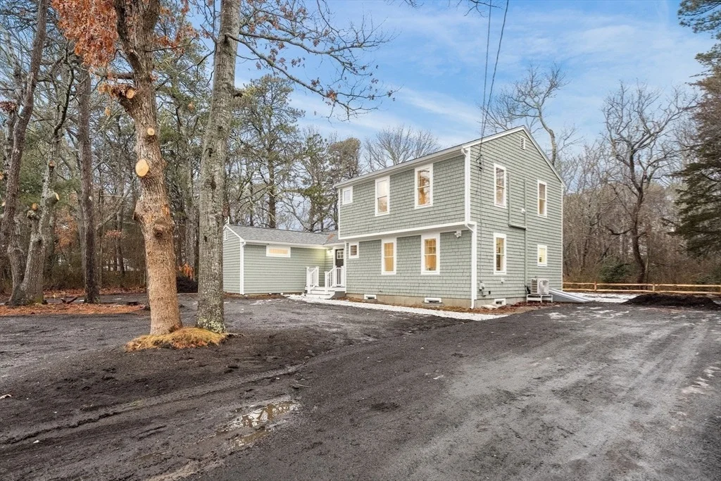 Photo of 68 Lakeside Dr