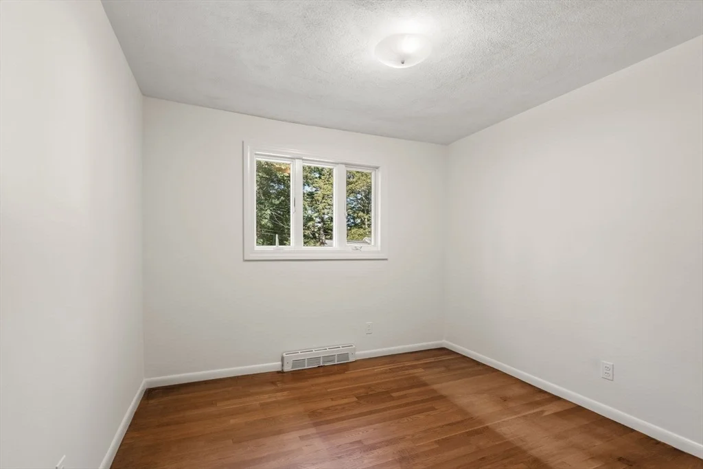 Photo of 97 Barton Dr