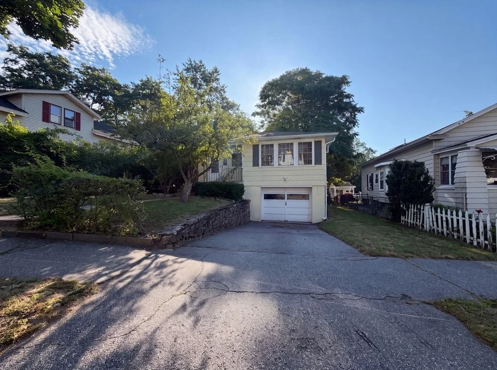 Photo of 17 Vineyard St