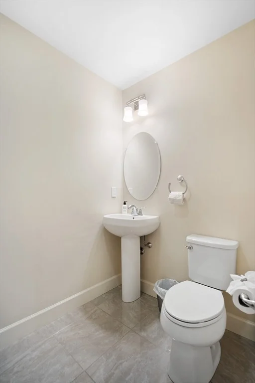 Photo of 2 Nikkis Way