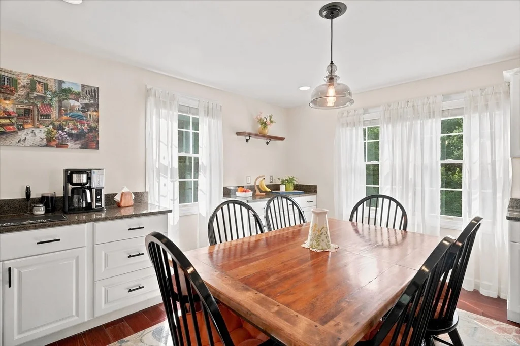 Photo of 33 Fairway Dr