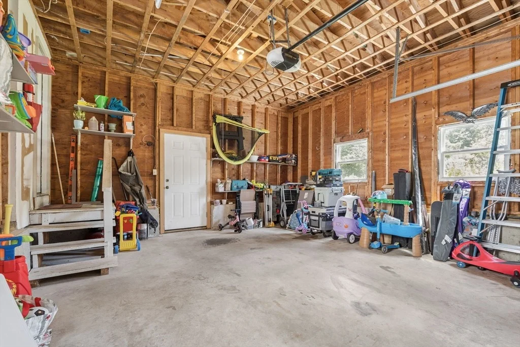Photo of 83 Colgate Dr