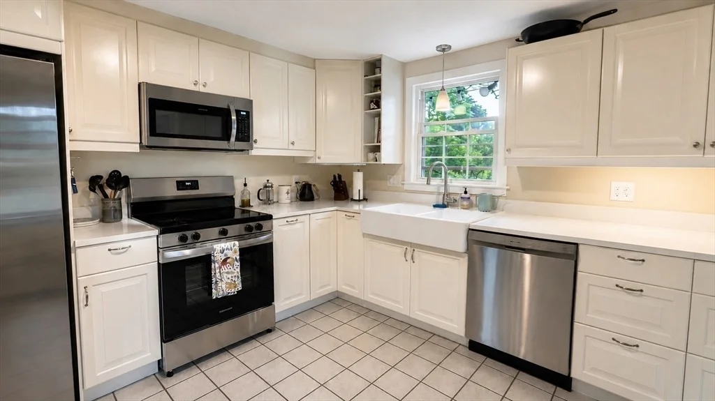 Photo of 84 Harlow Dr.