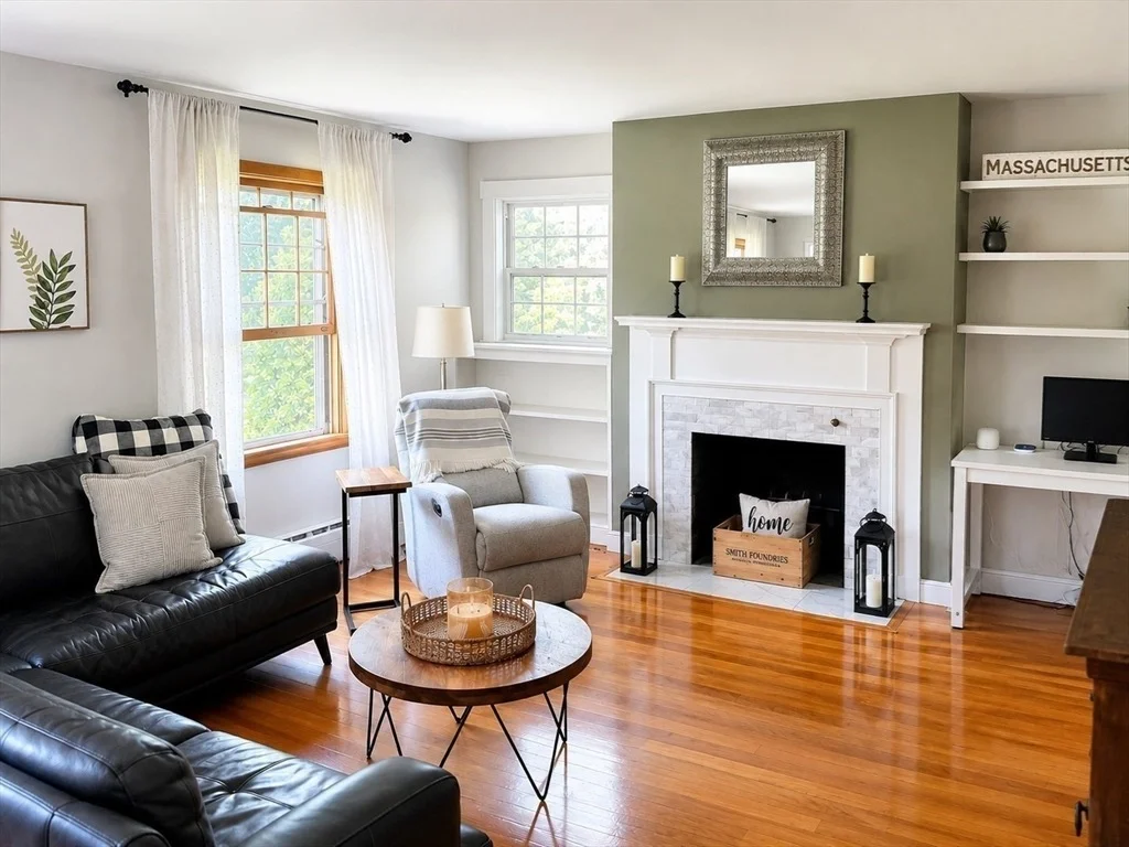 Photo of 100 Sutton Hill Rd