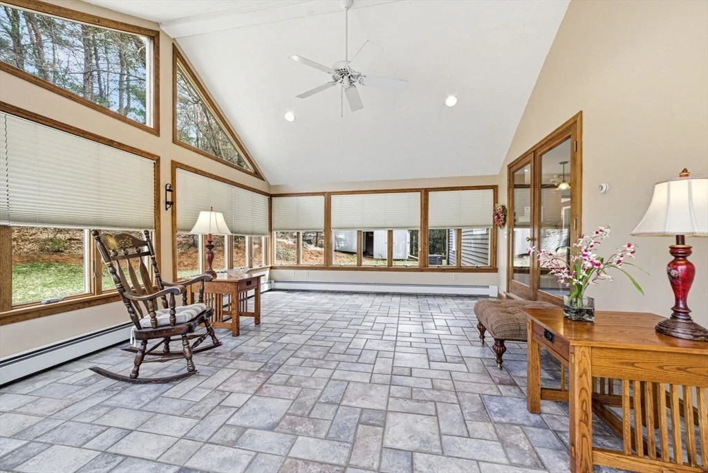Photo of 26 Longfellow Dr