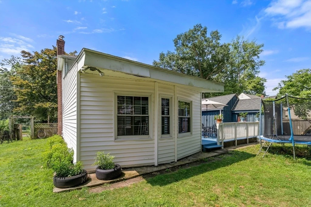 Photo of 423 Tiffany St