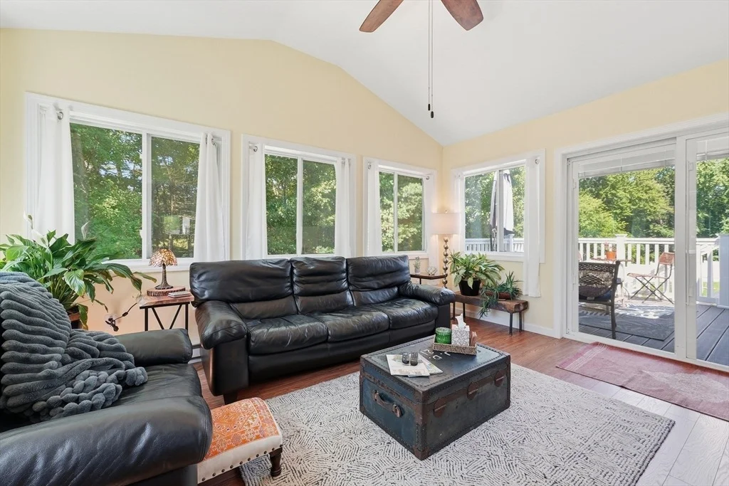 Photo of 98 Mclean Parkway