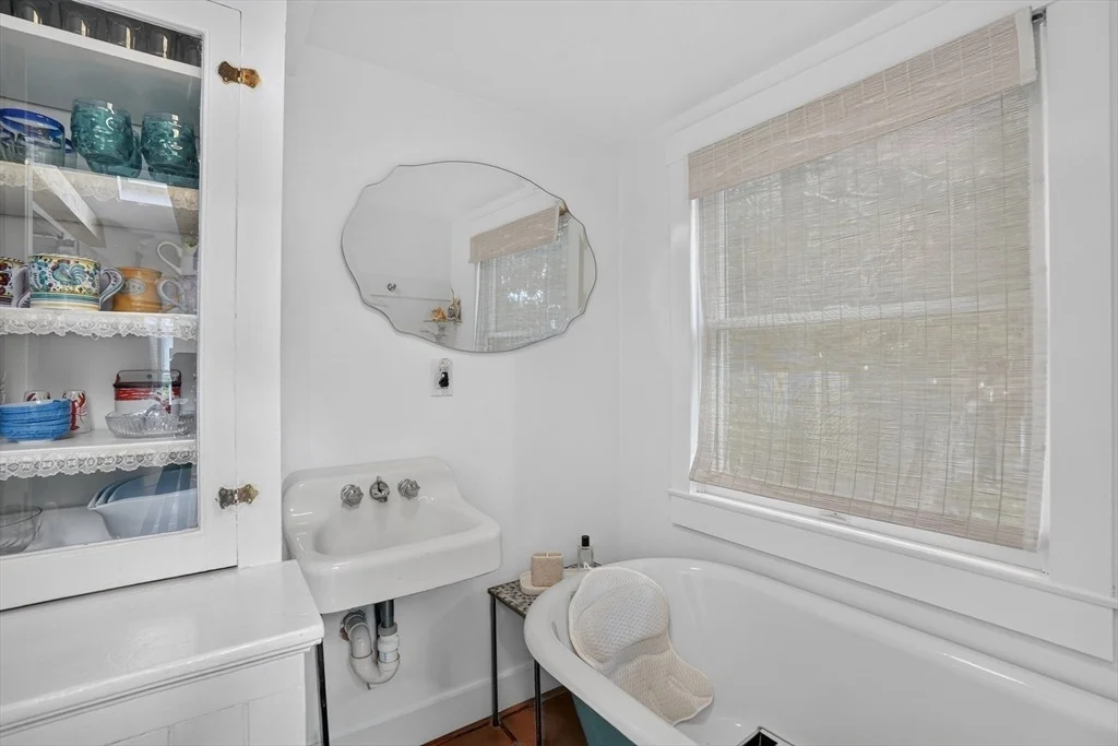 Photo of 27 Laurel Avenue