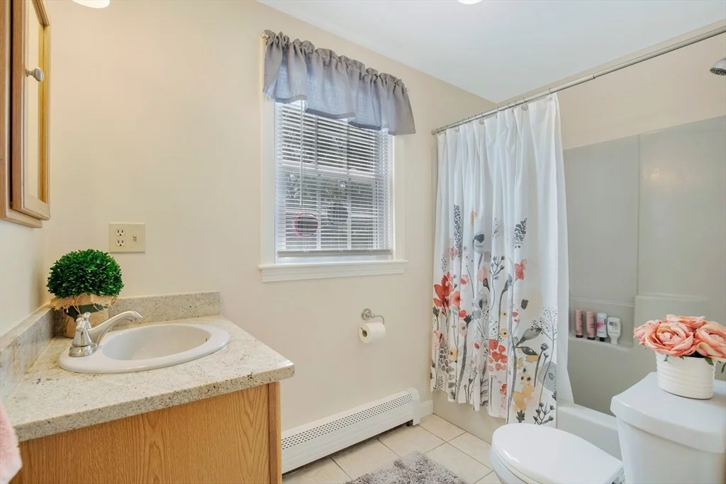 Photo of 29 Carleton Dr