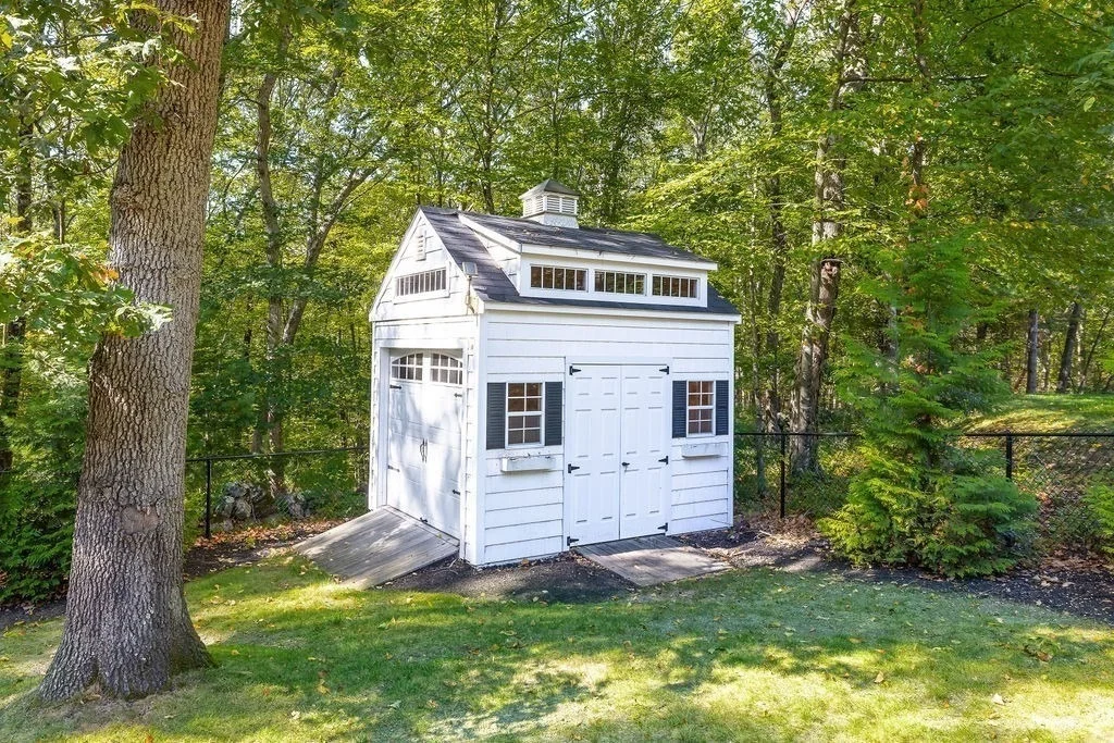 Photo of 100 Nobscot Drive