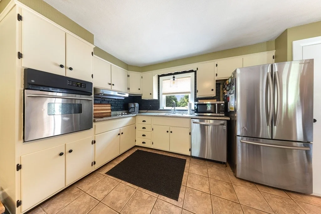 Photo of 37 Maple Street