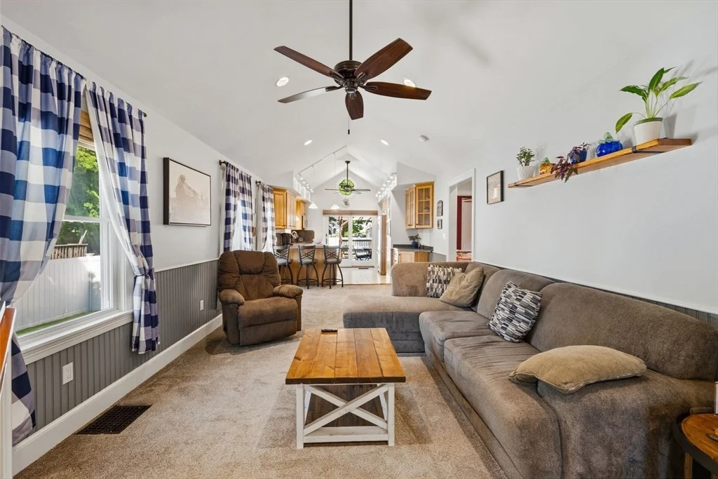 Photo of 55 Winthrop Ave