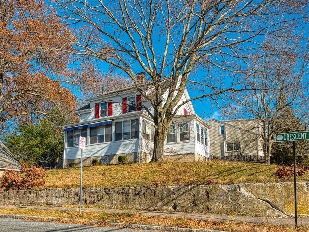 Photo of 3 Crescent Rd