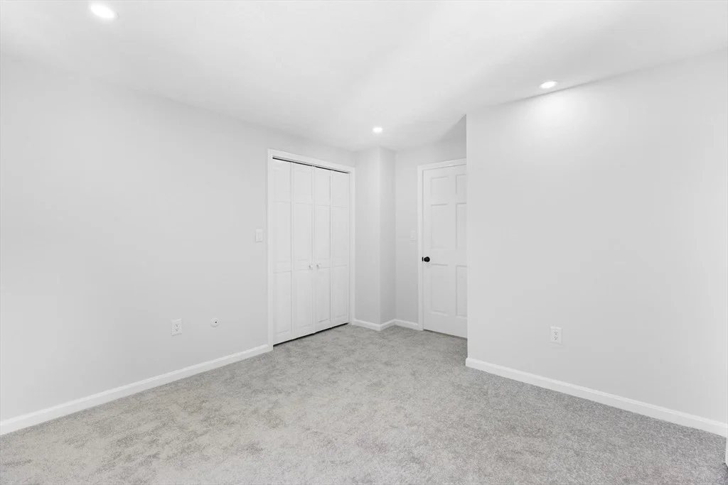 Photo of 20 Barbara Circle