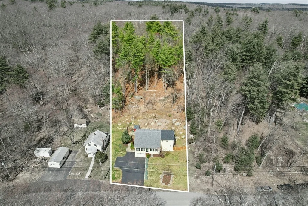 Photo of 171 Whitins Rd