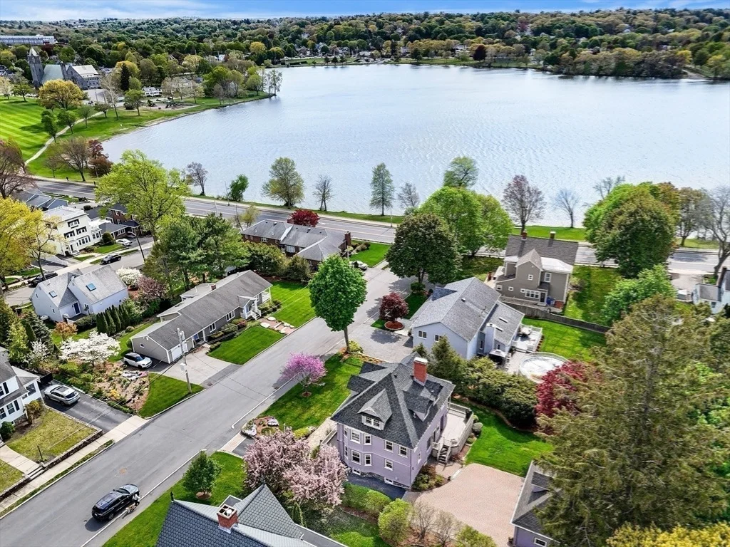 Photo of 9 White Ave