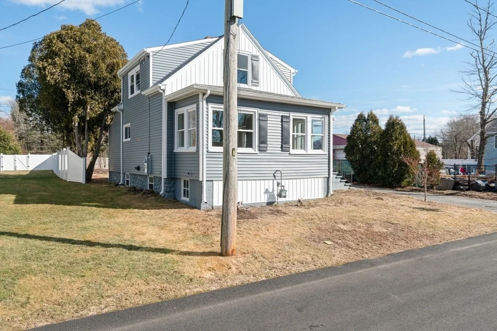 Photo of 71 Akin St