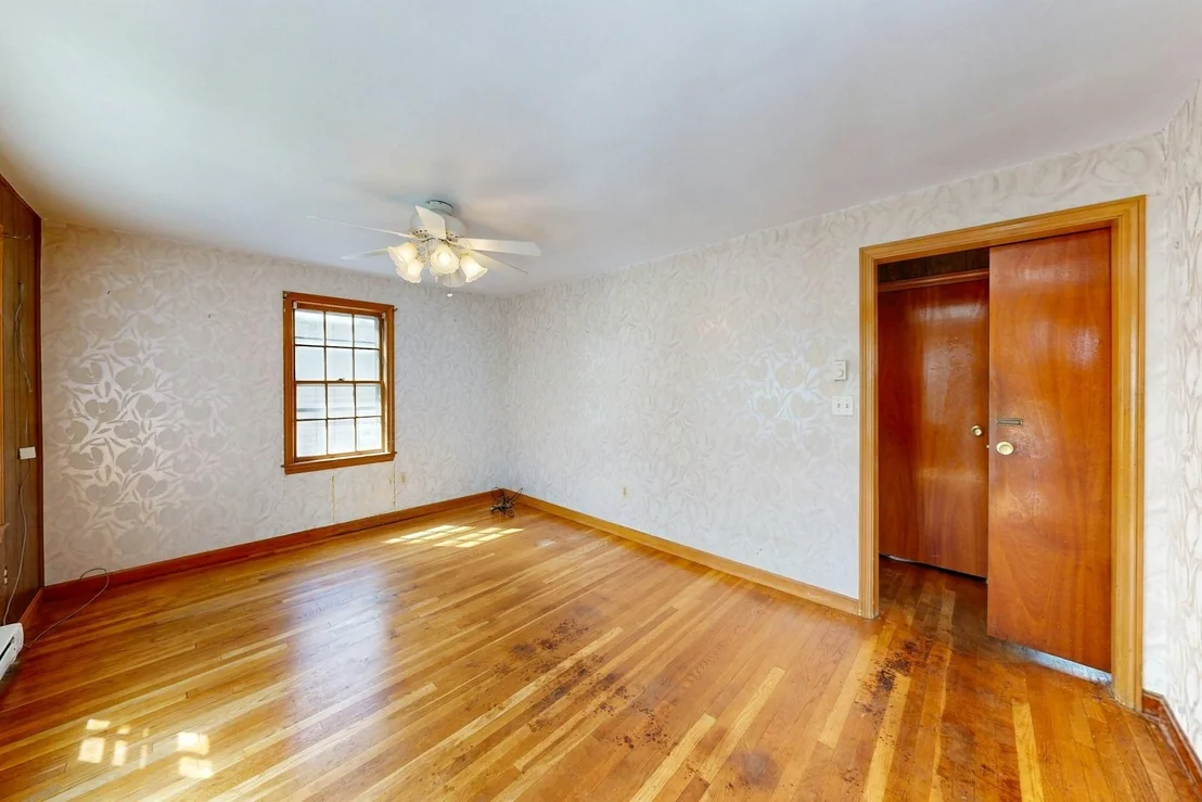 Photo of 20 Harvard St.