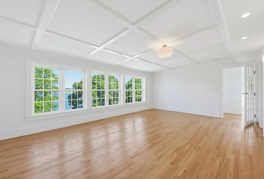 Photo of 54 Arlington Dr
