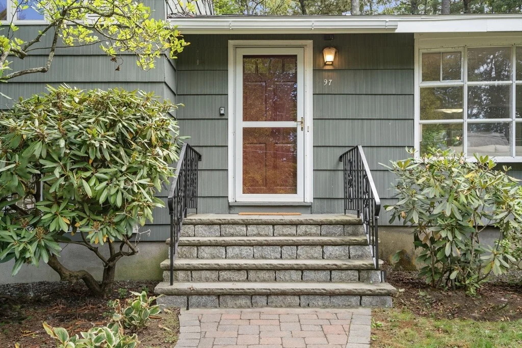 Photo of 97 Barton Dr