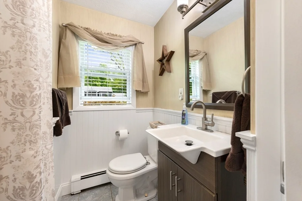 Photo of 37 Maple Street