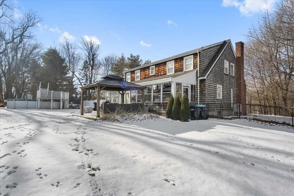 Photo of 1 Olde Parish Ln