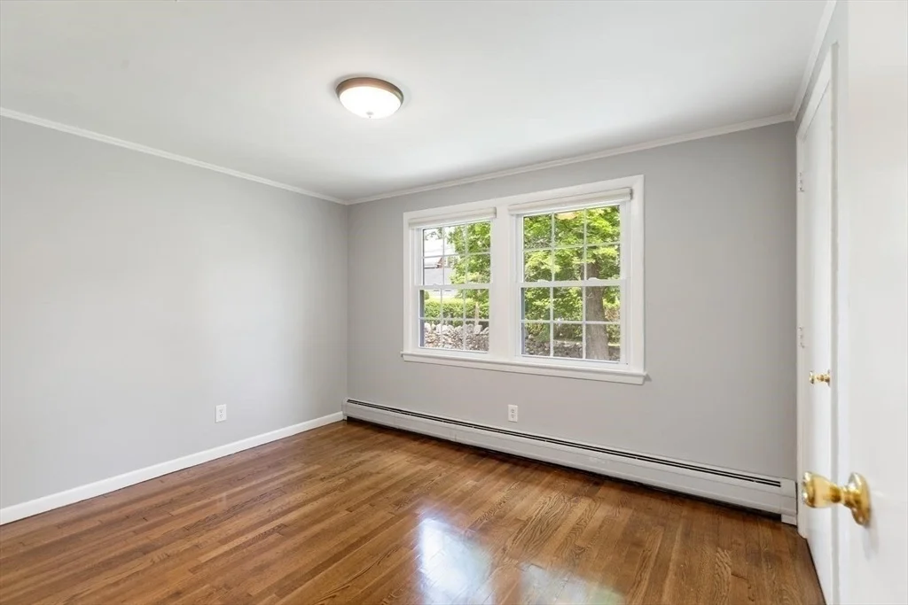 Photo of 1 Brackenbury Lane