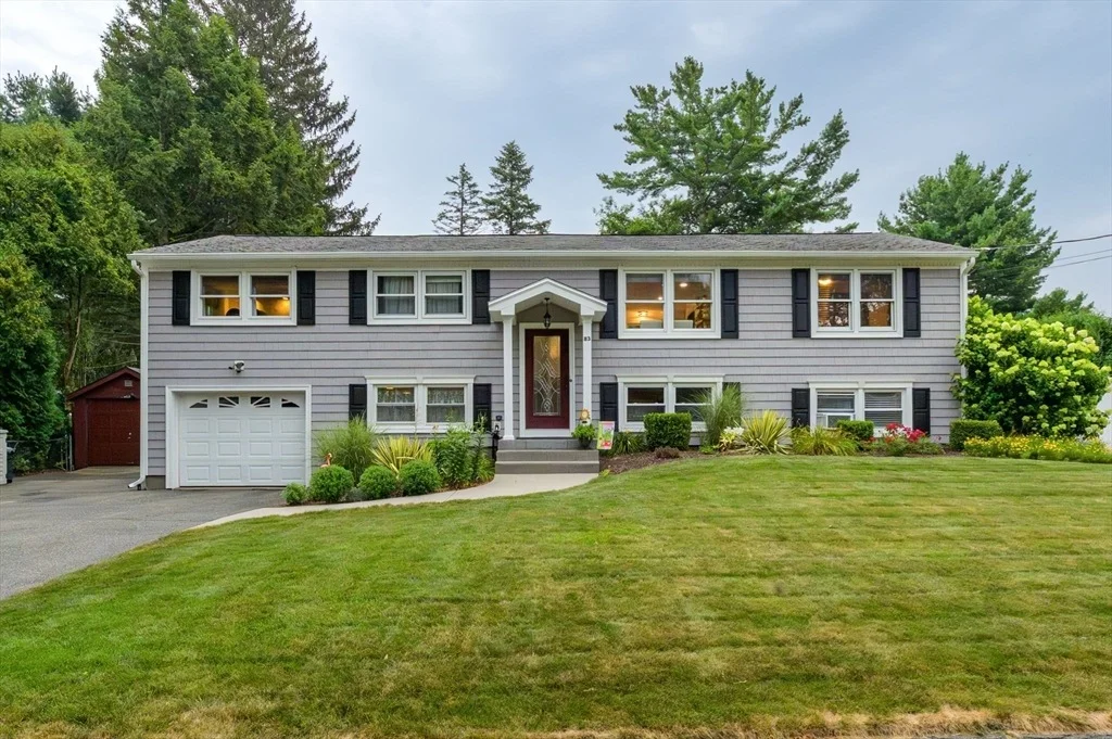 Photo of 83 Loomis Dr