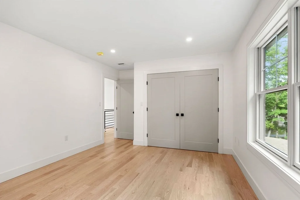 Photo of 100 Marblehead St