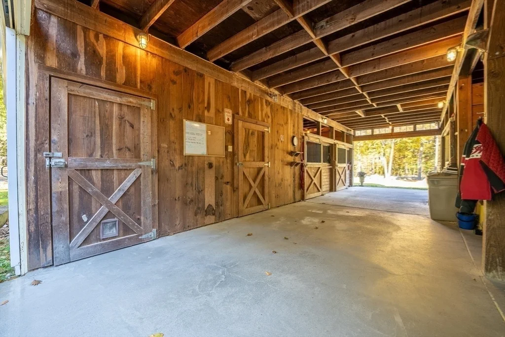 Photo of 125 West Bare Hill Road