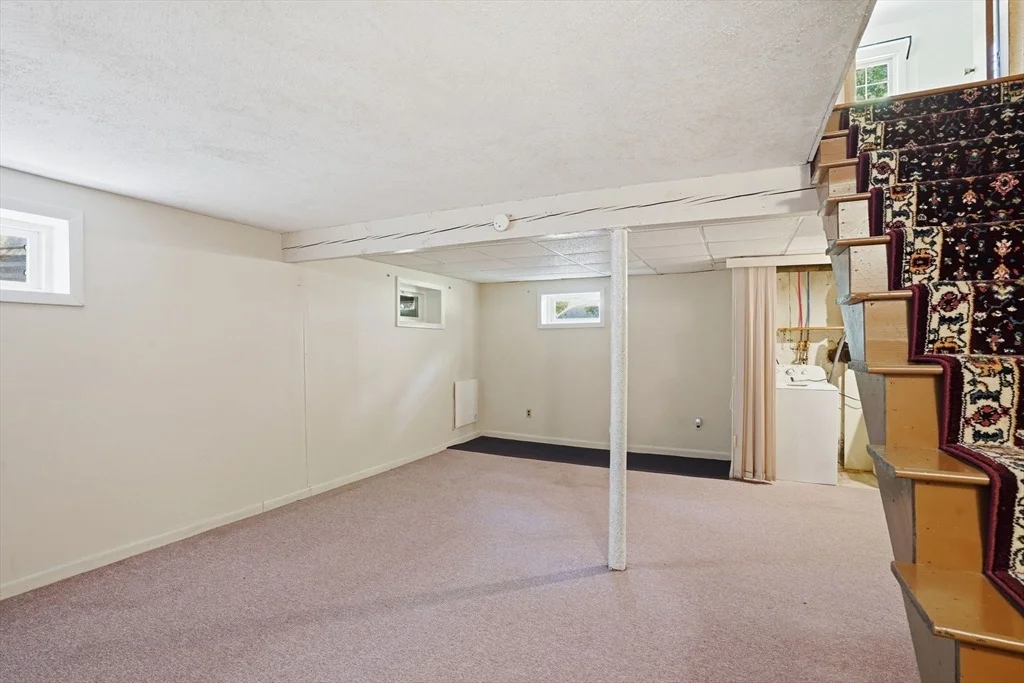 Photo of 33 Cold Spring Rd