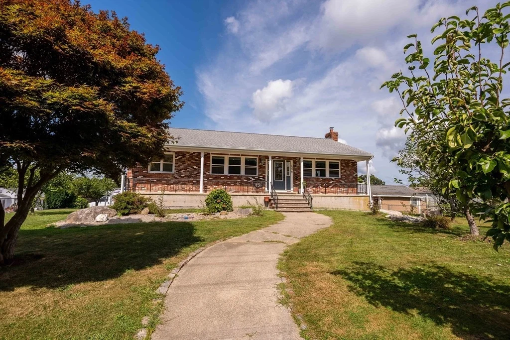 Photo of 1598 Locust St