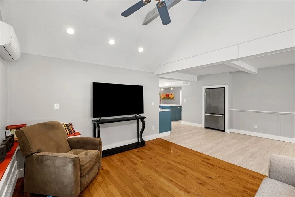 Photo of 30 Bear Hill Road