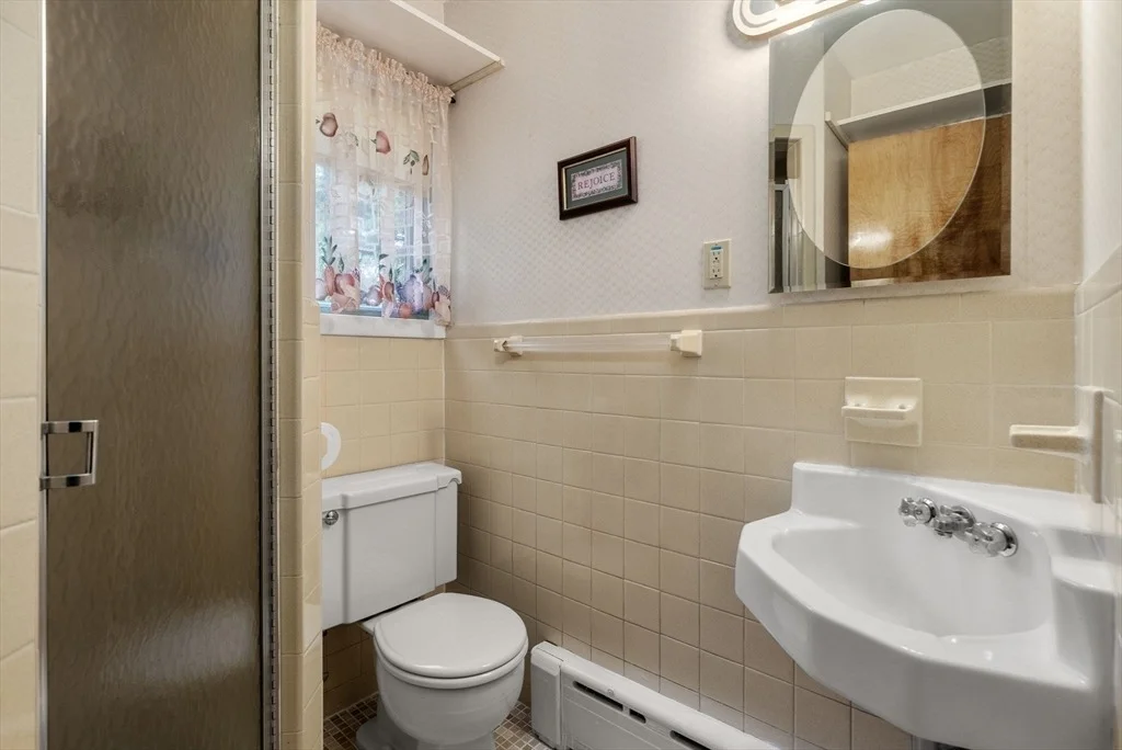 Photo of 11 Highland Cir