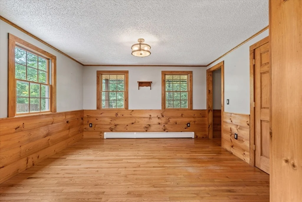Photo of 481 Hubbardston Rd