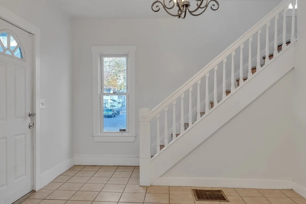 Photo of 95 Montrose