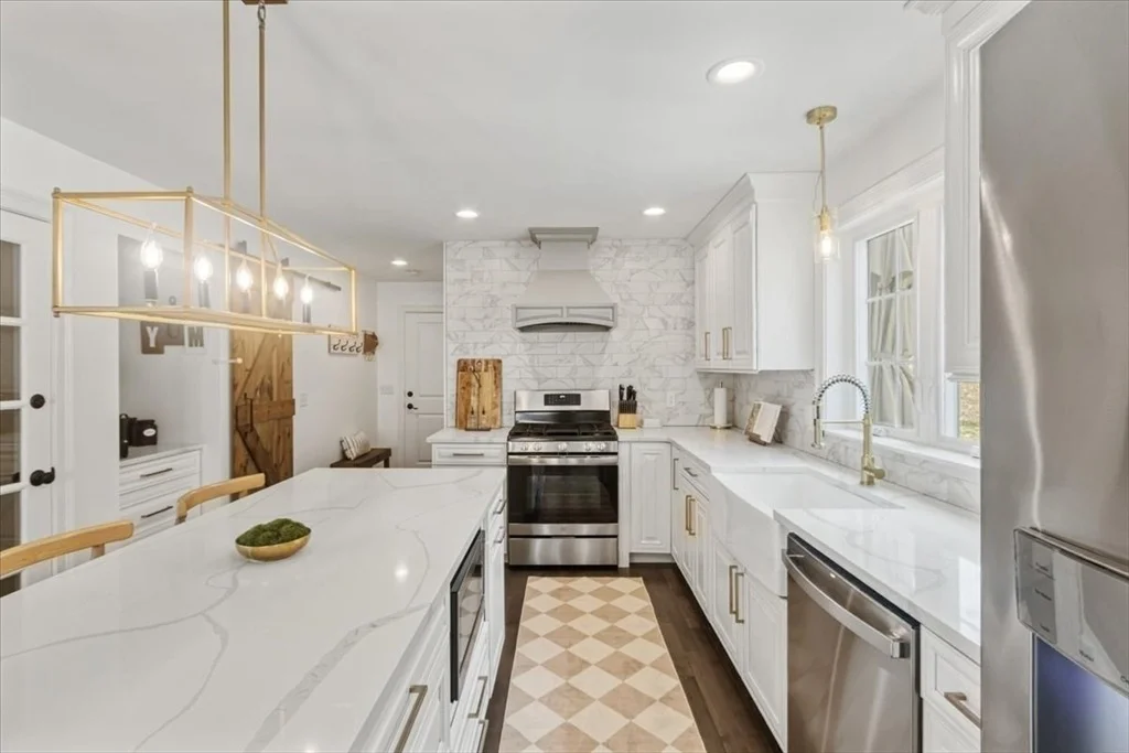 Photo of 4 Barrows Brook Cir