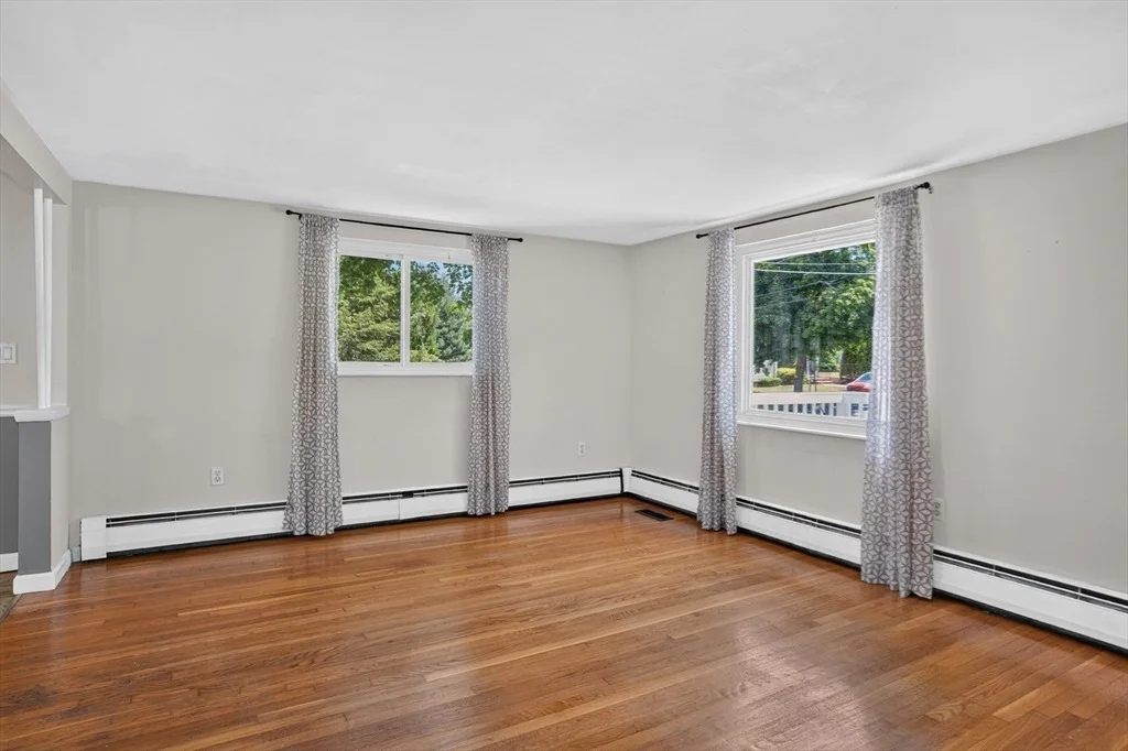 Photo of 15 Jefferson Ave