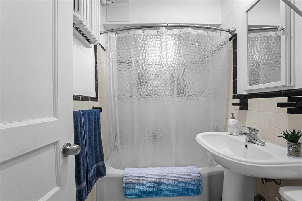 Photo of Unit 7 at 1 Lanark Rd