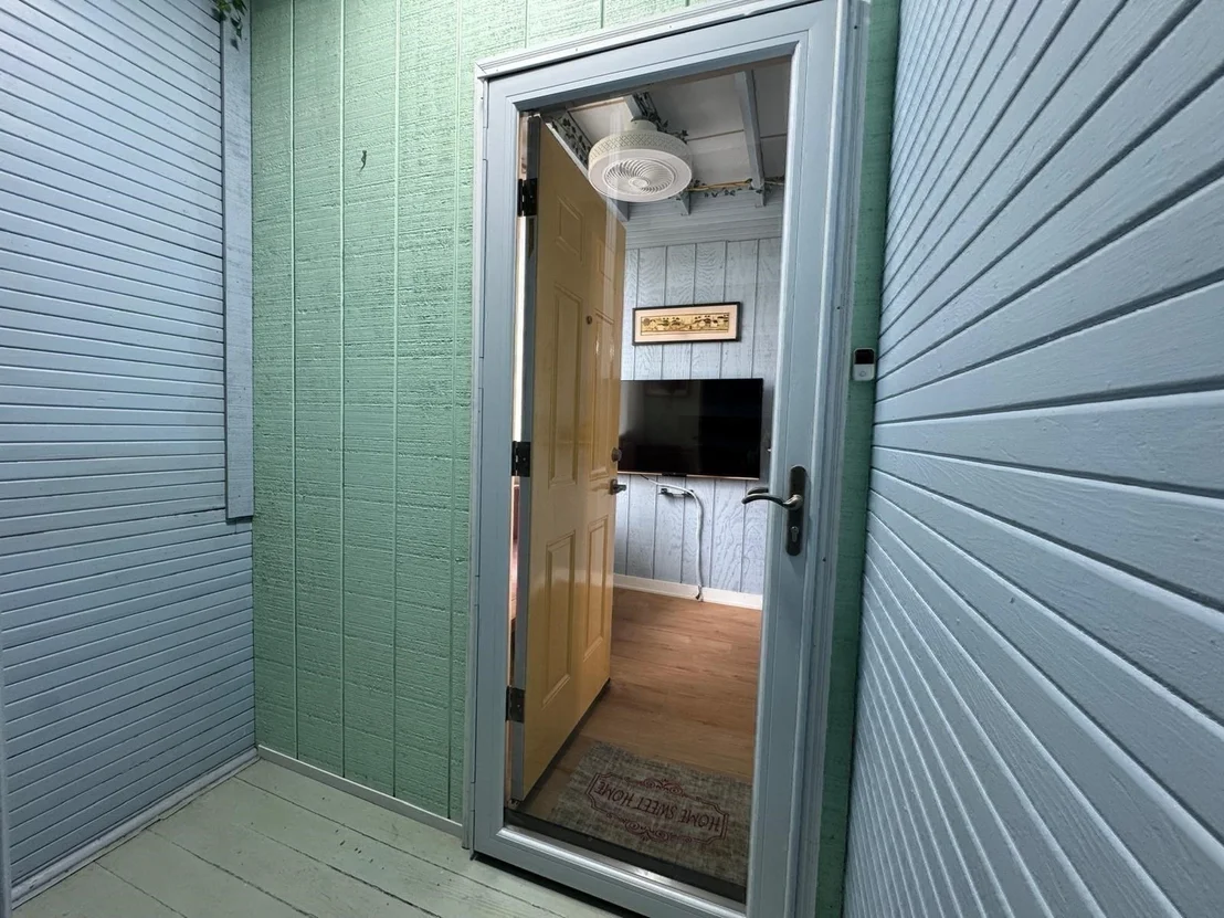 Photo of Unit UNIT2 at 2 Esther Street