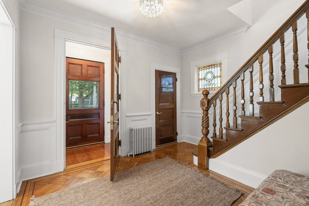 Photo of 555 Washington Street