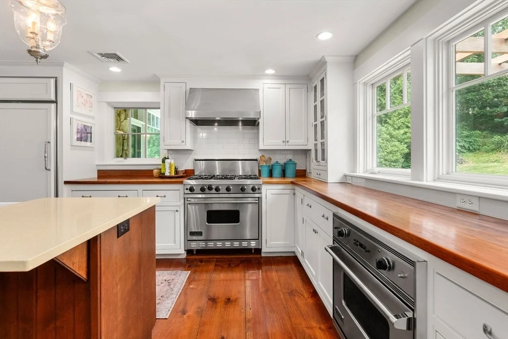 Photo of 32 Intervale Rd