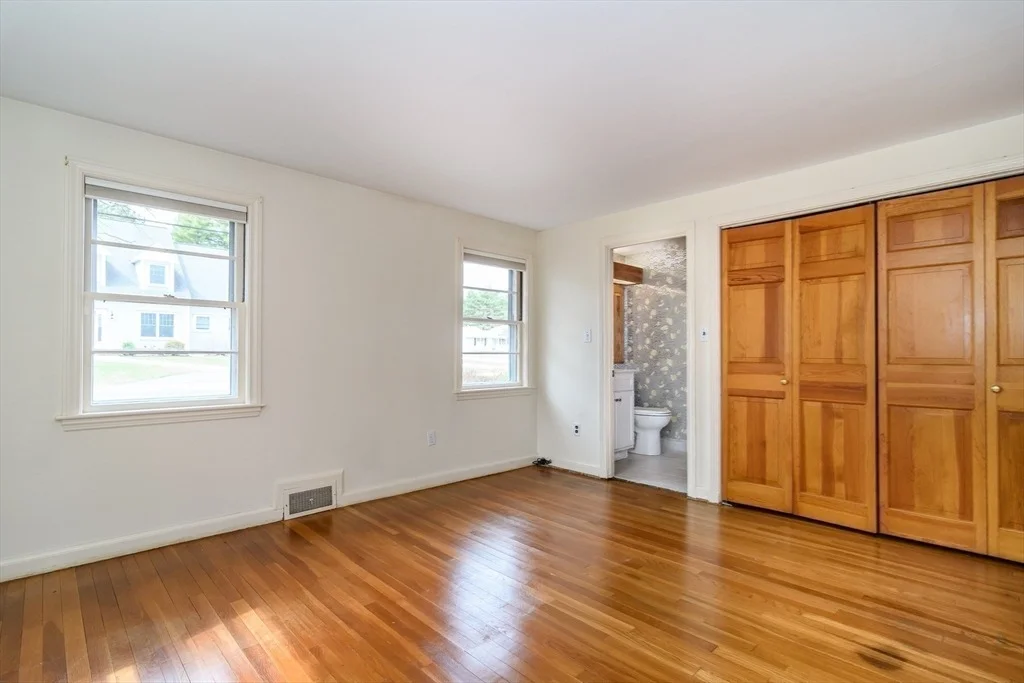 Photo of 33 York Way