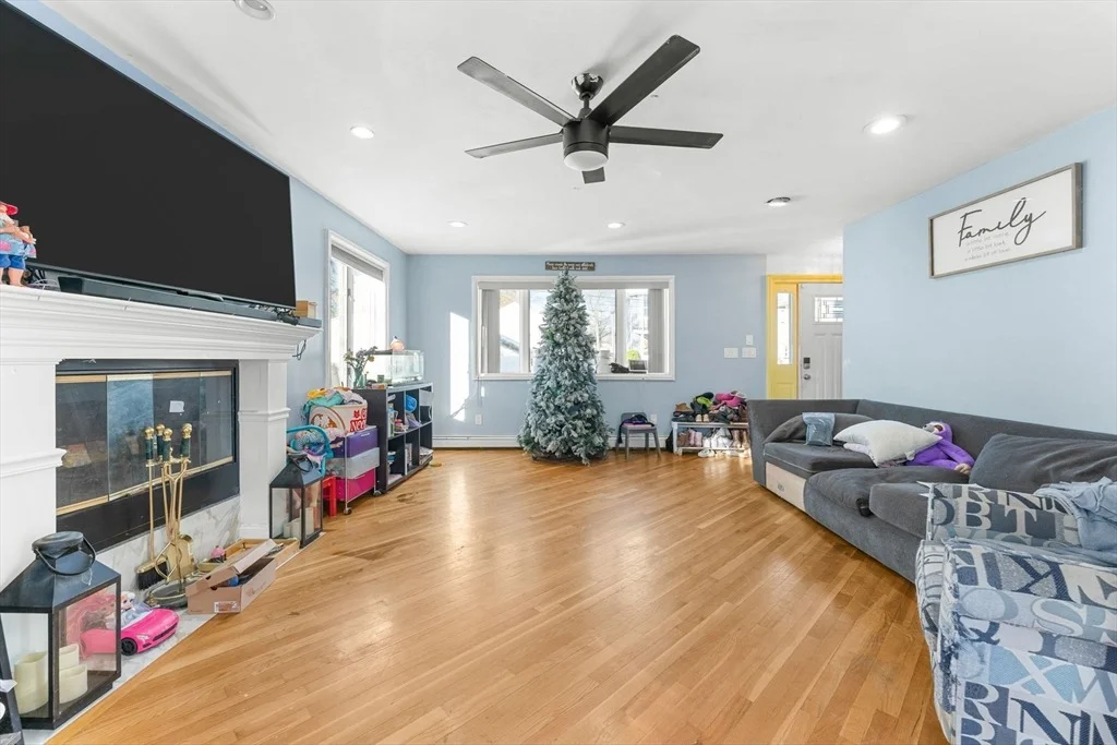 Photo of 25 Auburn St