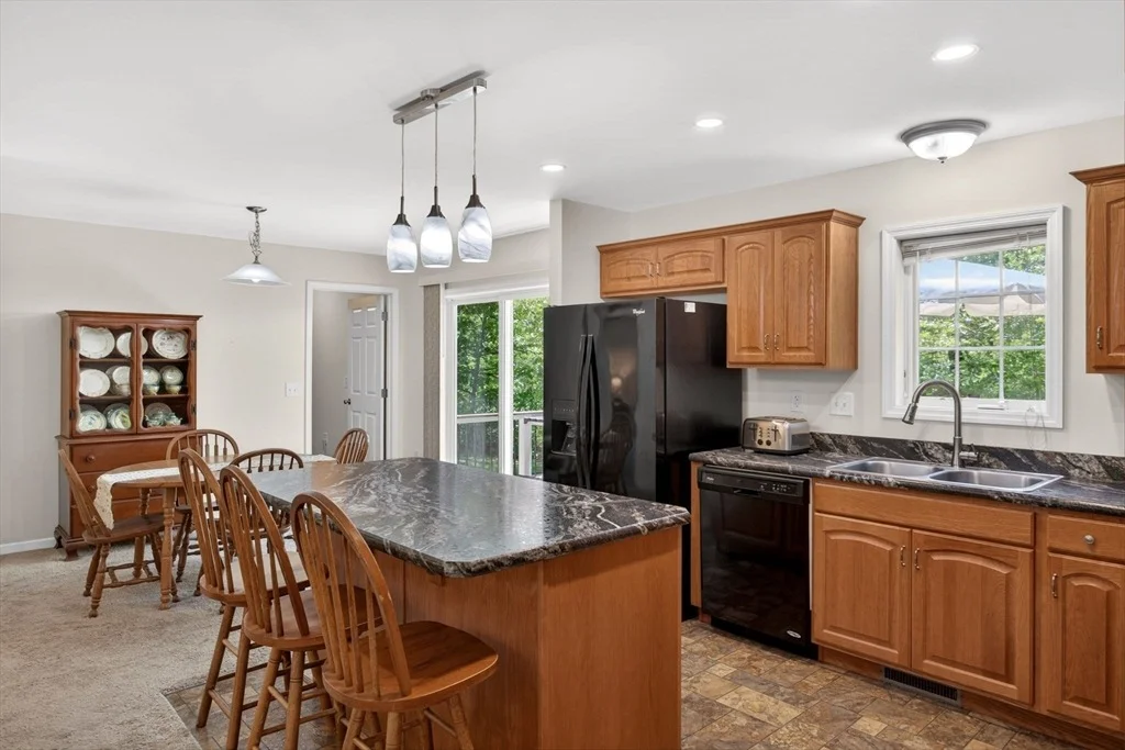 Photo of 98 Leland Rd