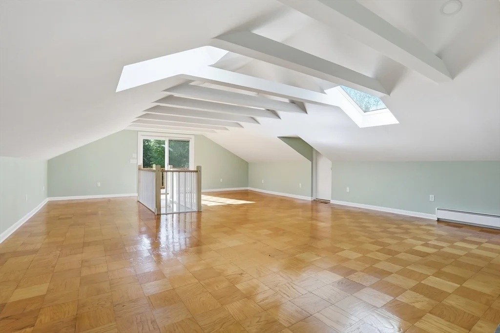 Photo of 106 Bolton Rd