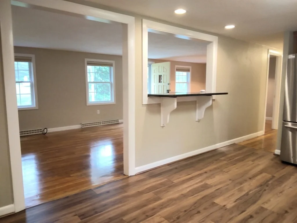 Photo of 42 Lowell Rd