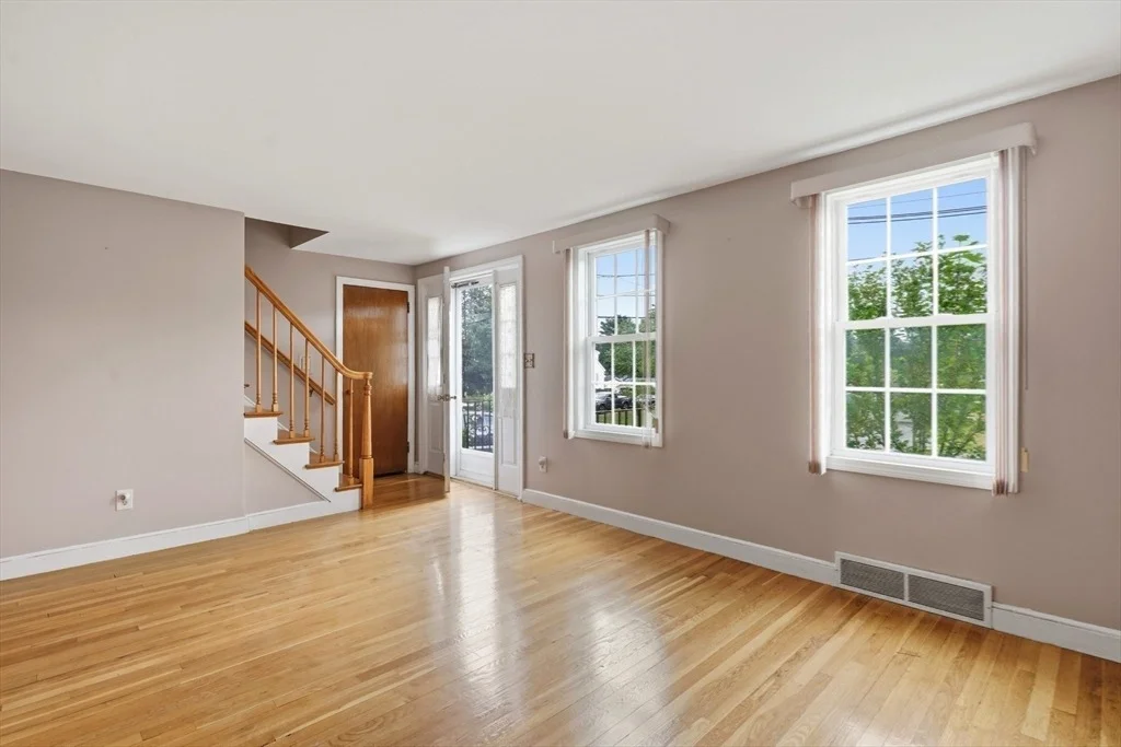 Photo of 6 Devine Rd