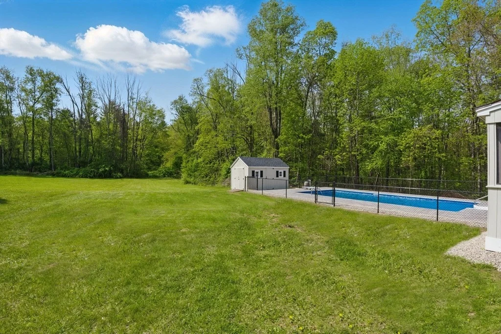 Photo of 118 Oakham Rd